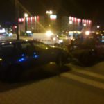 Wypadek drogowy samochodów w Warszawie nocą